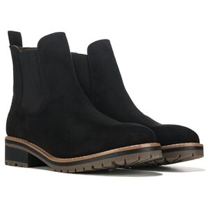 Black Kensie Chelsea boots